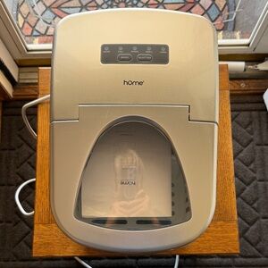 Countertop Automatic Ice Maker in Metallic Silver